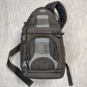 Lowepro Slingshot 100 AW Camera Bag Pack Black Gray Padded Outdoor Photography‎